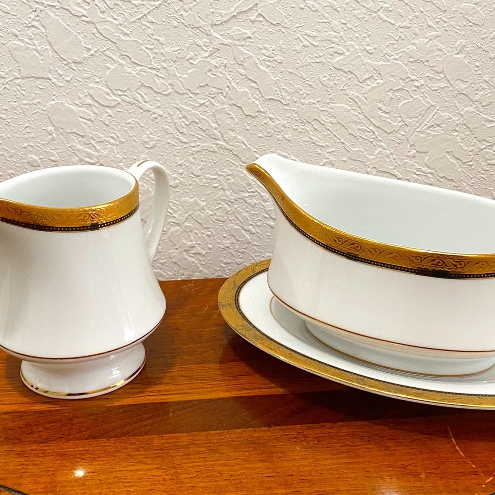 Gravy Boat & Underplate (Relish) Kingswood Gold & Creamer Kingswood Gold (3pc)